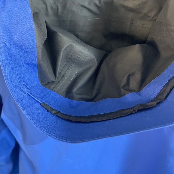 REI Co-op XeroDry GTX Gore-Tex Paclite Rain Jacket, Women's Medium - Picture 10 of 12